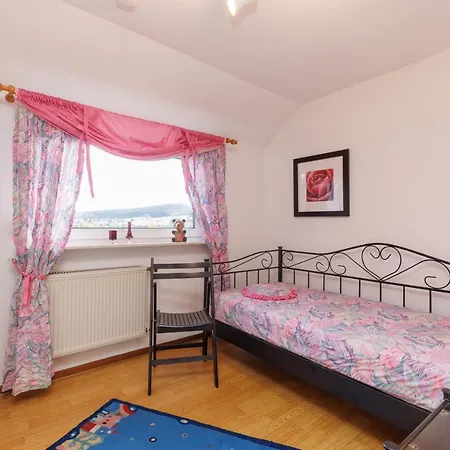 Apartment Roespe